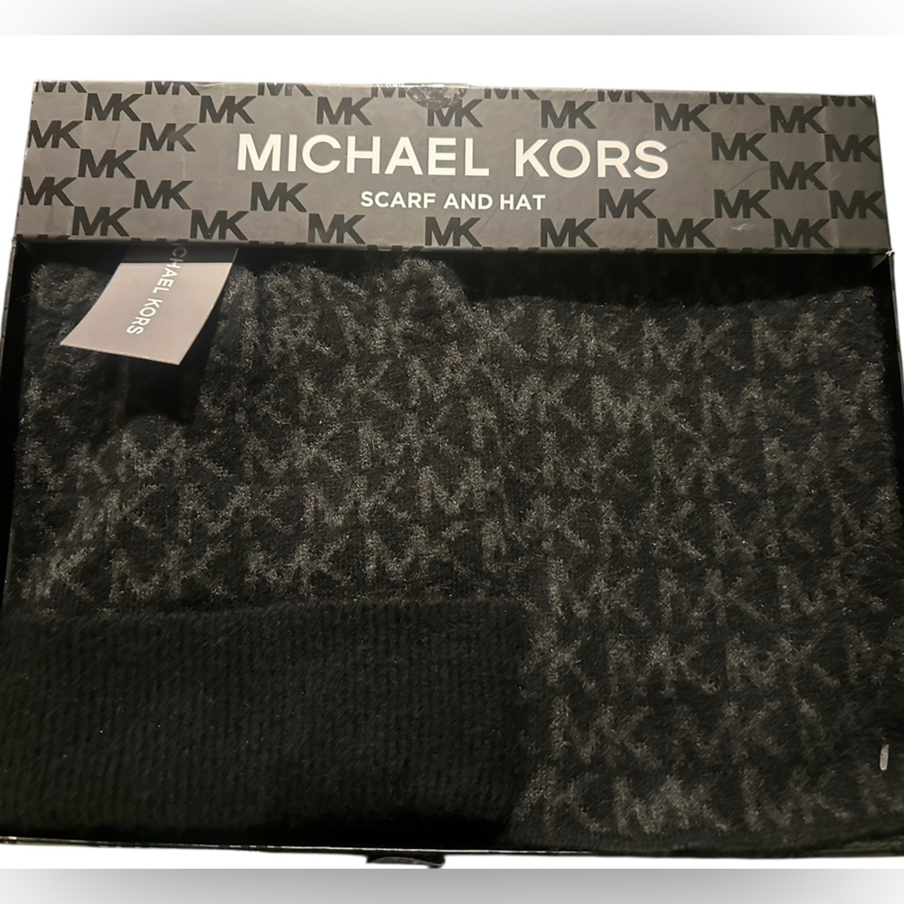 Michael Kors Charcoal and Black Knit Hat and Scarf Box Set